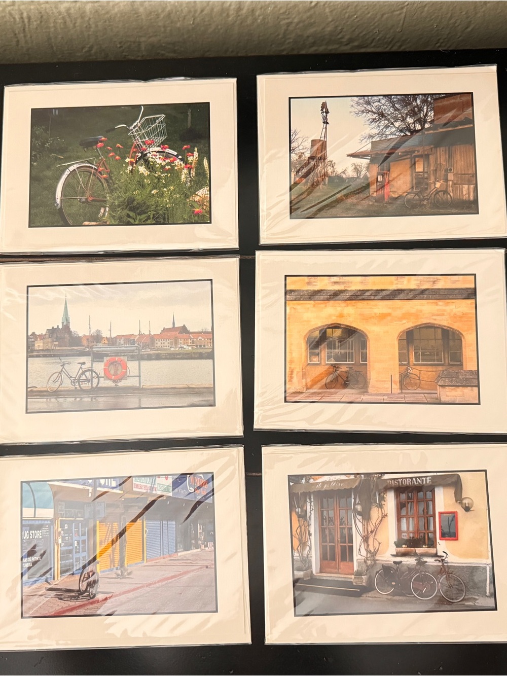 Set of 11  Bicycle themed no carts. New with envelope.